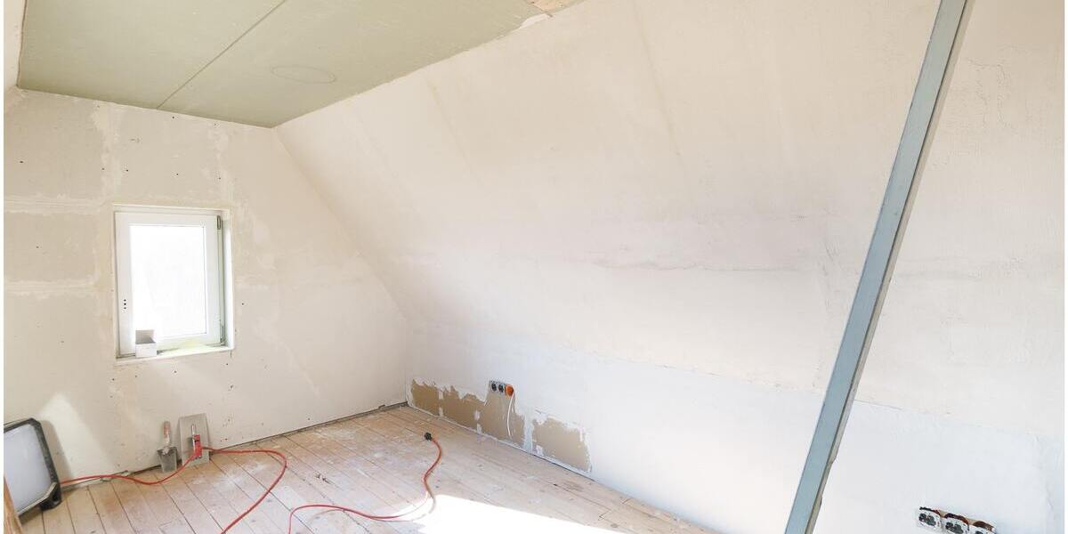 ***Moderne 97 m² Wohnung in Westoverledingen*** ***frisch renoviert*** - Dachgeschoßwohnung Westoverledingen Flachsmeer | Angebot:25407086