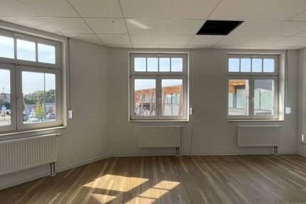 Gewerbeobjekt Dessau-Roßlau Roßlau - 1 Zimmer, 260 m&sup2;, 1.857&euro; | Angebot:26080613