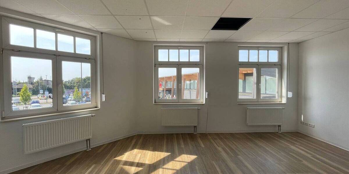 Gewerbeobjekt Dessau-Roßlau Roßlau - 1 Zimmer, 260 m&sup2;, 1.857&euro; | Angebot:26080613