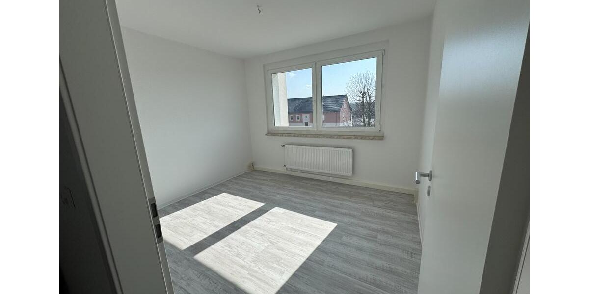 Etagenwohnung Brand-Erbisdorf Erbisdorf - 4 Zimmer, 106 m&sup2;, 637&euro; | Angebot:25779463