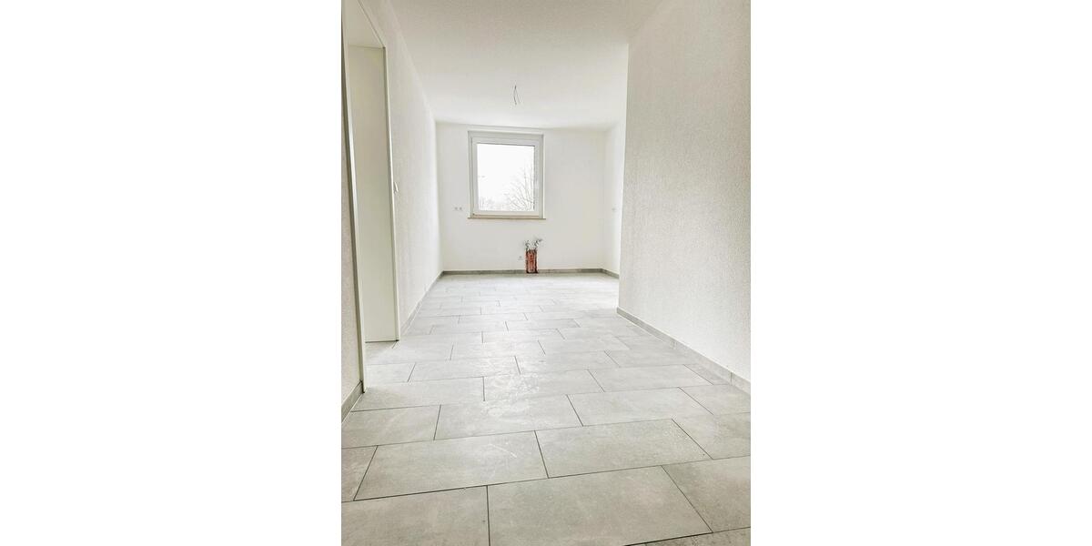 Neuwertige 4 Zim.-Penthouse Wohnung am See mit riesen Terrasse in Singen 4 zimmer