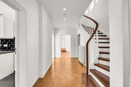 Haus Berlin Lichtenrade - 4 Zimmer, 141 m&sup2;, 2.700&euro; | Angebot:25567915