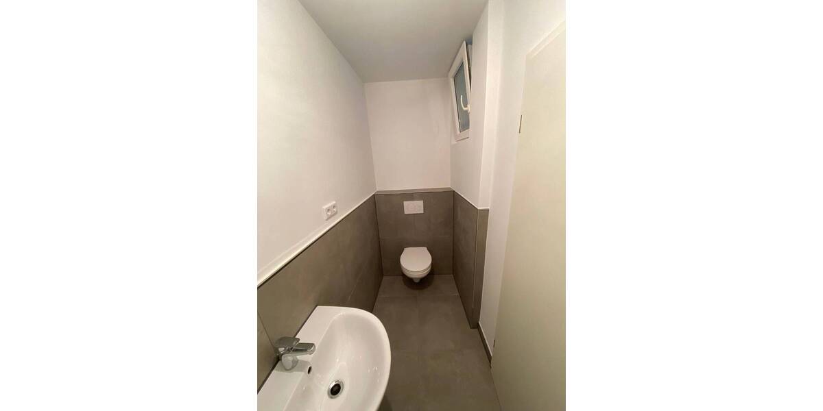 Etagenwohnung Mainz Weisenau - 2 Zimmer, 43 m&sup2;, 810&euro; | Angebot:26026579