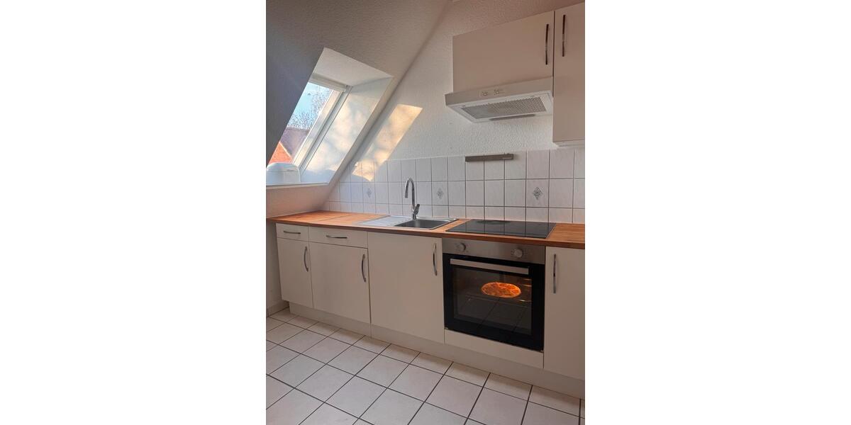 Etagenwohnung Haßbergen - 5 Zimmer, 135 m&sup2;, 1.050&euro; | Angebot:26354113