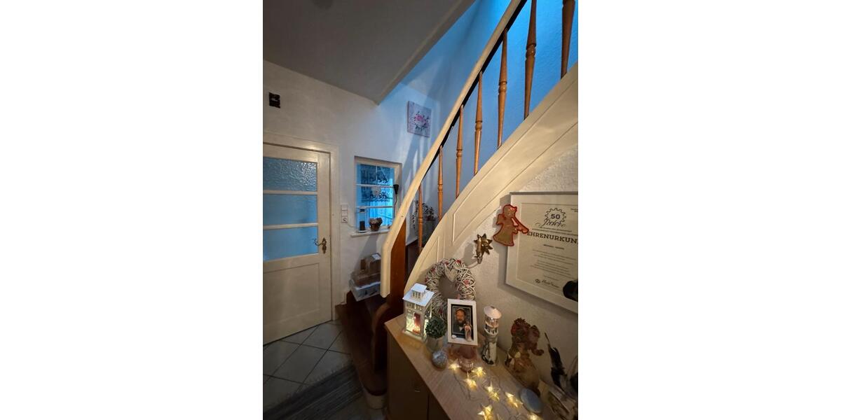 Doppelhaushälfte Neukirchen - 5 Zimmer, 120 m&sup2;, 850&euro; | Angebot:24611714