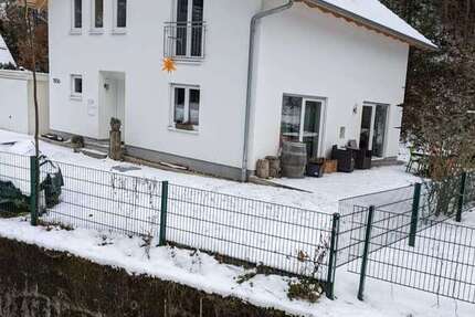 Haus zum Mieten in Baden-Baden 1.450 € 146 m² 4 zimmer