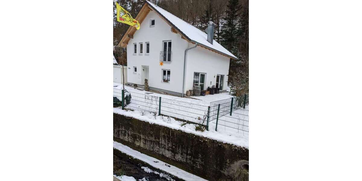 Haus zum Mieten in Baden-Baden 1.450 € 146 m² 4 zimmer