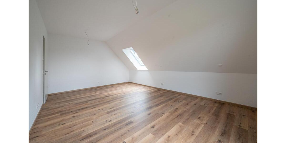Etagenwohnung Geilenkirchen - 3 Zimmer, 110 m&sup2;, 1.100&euro; | Angebot:26338405