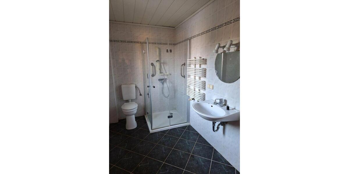 Einfamilienhaus Küstriner Vorland - 4 Zimmer, 120 m&sup2;, 890&euro; | Angebot:24845474