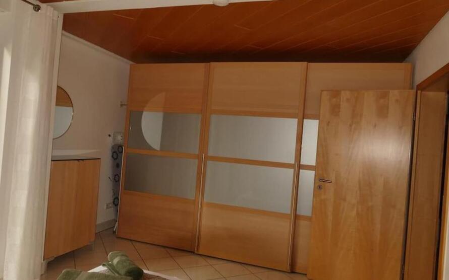 3-Zimmerwohnung mit TV, Wlan,DuscheWc, Küche, Waschmaschine, Parkplatz und Balkon