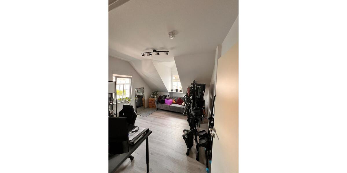 Dachgeschoßwohnung Schweinfurt Gartenstadt - 3 Zimmer, 80 m&sup2;, 690&euro; | Angebot:26646658