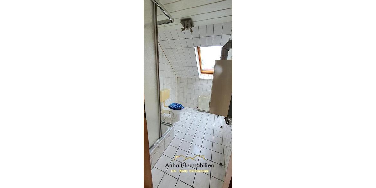 Dachgeschoßwohnung Südliches Anhalt - 3 Zimmer, 56 m&sup2;, 392&euro; | Angebot:24690924
