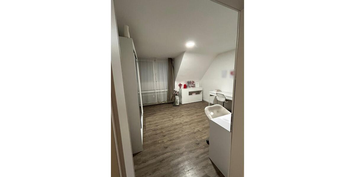 Etagenwohnung Aachen Aachen-Mitte - 3 Zimmer, 80 m&sup2;, 750&euro; | Angebot:26235820