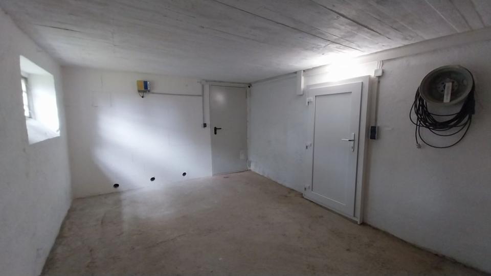 Haus für Familie mit Kindern, evtl. Haustier, Hobbyhandwerker