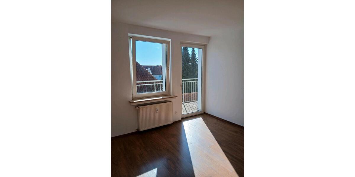 Wohnen auf Zeit Rinteln - 3 Zimmer, 13 m&sup2;, 450&euro; | Angebot:26234830