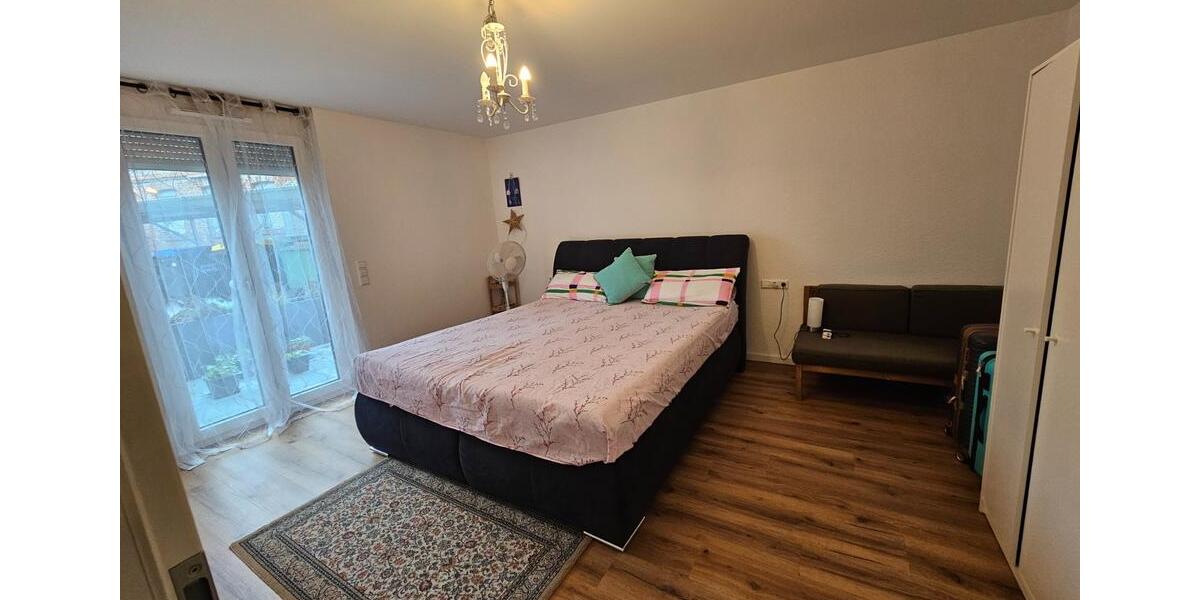 Erdgeschoßwohnung Markgröningen - 3 Zimmer, 100 m&sup2;, 1.260&euro; | Angebot:24847230