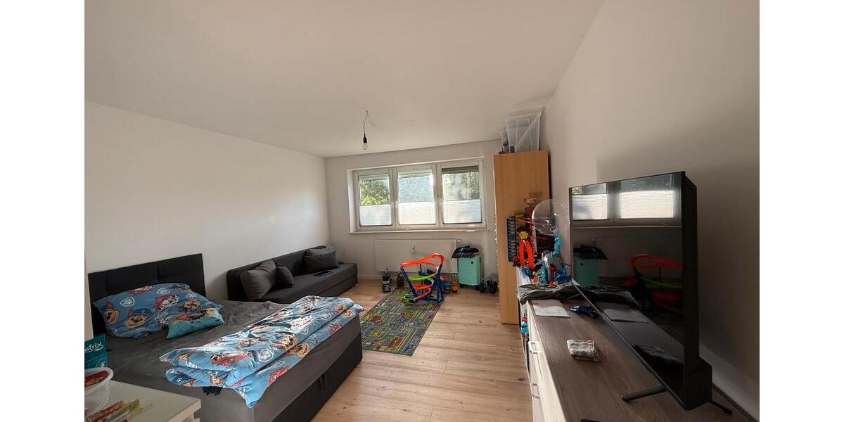 Erdgeschoßwohnung Schwerin Gartenstadt - 3 Zimmer, 90 m&sup2;, 1.050&euro; | Angebot:26606276