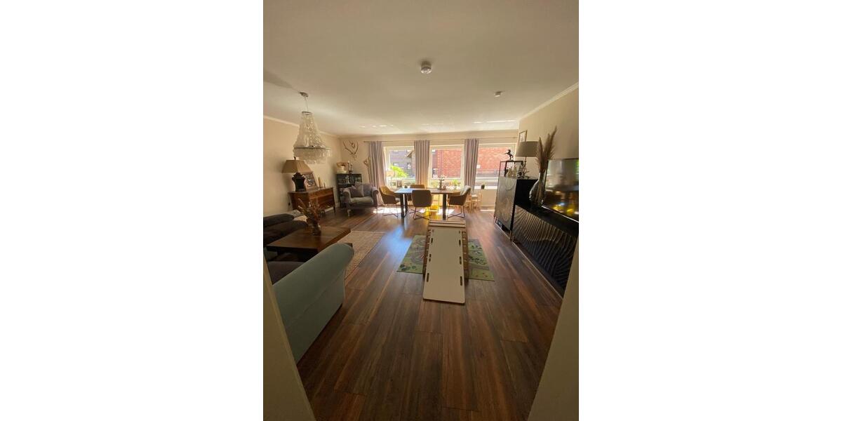 Erdgeschoßwohnung Rellingen - 3 Zimmer, 90 m&sup2;, 1.332&euro; | Angebot:24837513