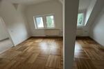 Dachgeschoßwohnung Gersdorf - 5 Zimmer, 130 m&sup2;, 900&euro; | Angebot:25717822