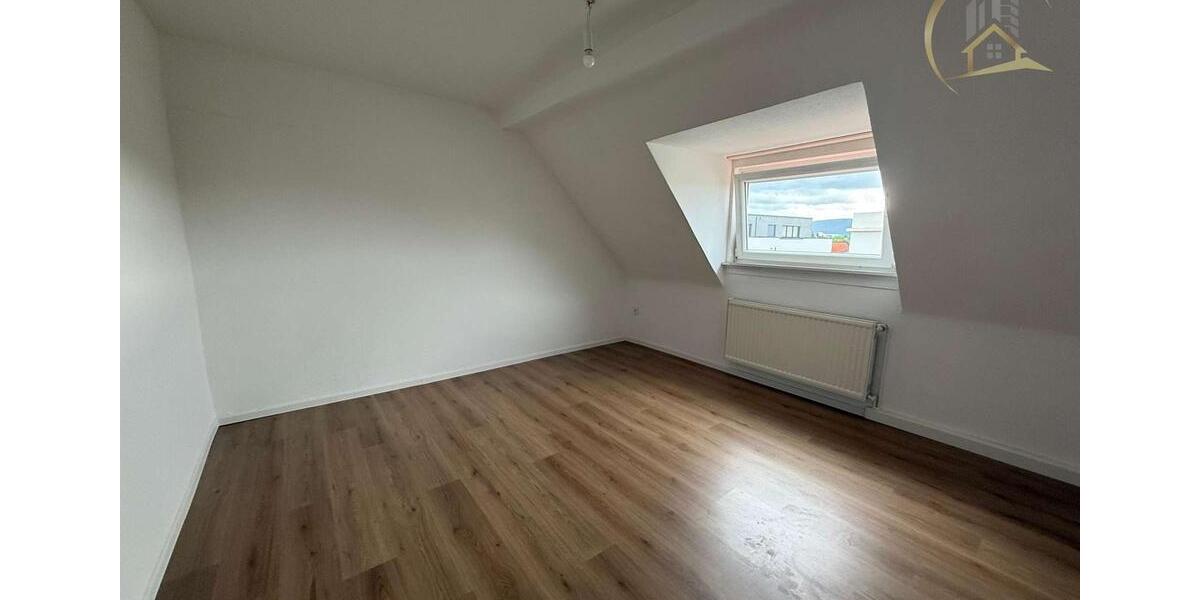 Dachgeschoßwohnung Gelnhausen - 3 Zimmer, 62 m&sup2;, 790&euro; | Angebot:24395400