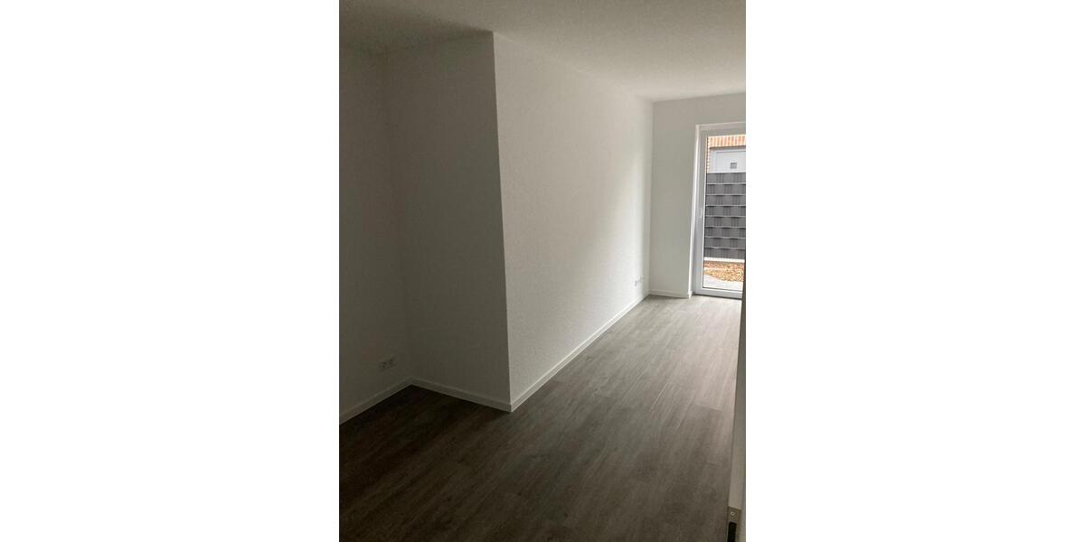 Erdgeschoßwohnung Ostrhauderfehn - 3 Zimmer, 82 m&sup2;, 780&euro; | Angebot:25995471