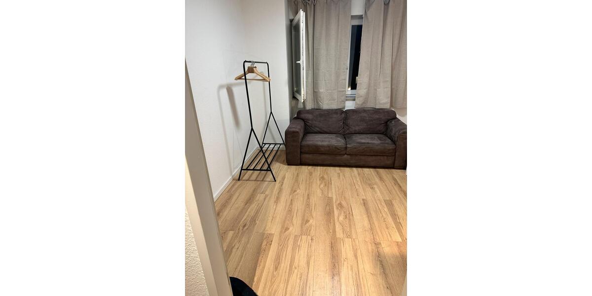 Wohnen auf Zeit Teltow - 1 Zimmer, 15 m&sup2;, 480&euro; | Angebot:26524522