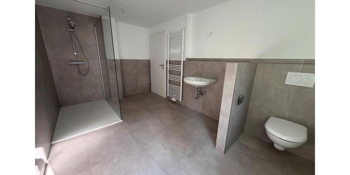 Etagenwohnung Bleicherode - 3 Zimmer, 123 m&sup2;, 1.090&euro; | Angebot:26511813