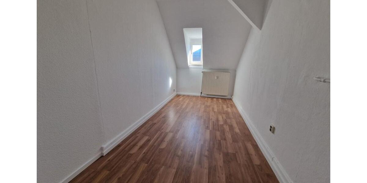 Dachgeschoßwohnung Bad Hersfeld - 5 Zimmer, 116 m&sup2;, 889&euro; | Angebot:26562895