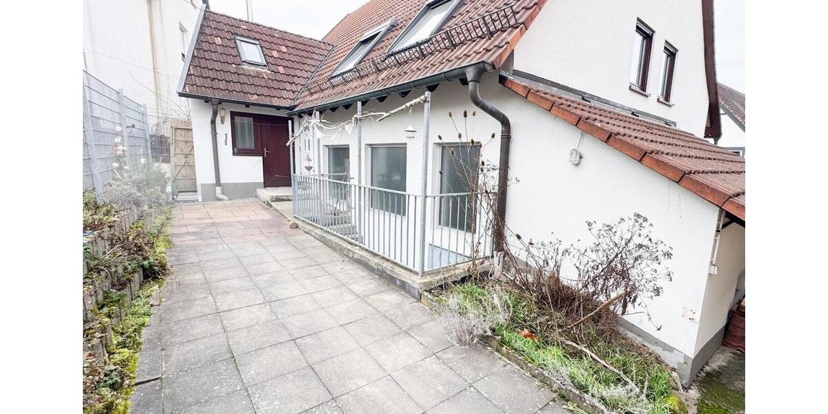 Etagenwohnung Ettlingen - 3 Zimmer, 120 m&sup2;, 1.300&euro; | Angebot:25126311