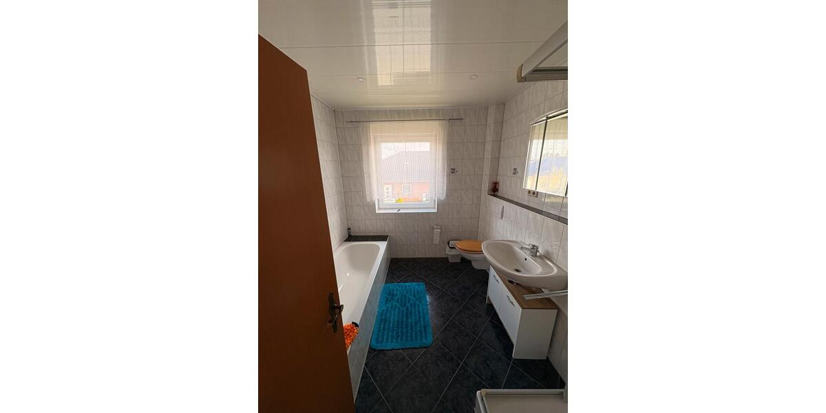 Etagenwohnung Wahrenholz - 3 Zimmer, 90 m&sup2;, 750&euro; | Angebot:26534859