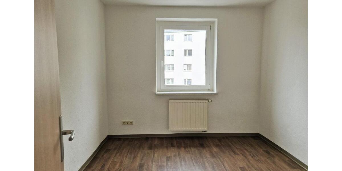 Etagenwohnung Schleiz - 3 Zimmer, 67 m&sup2;, 519&euro; | Angebot:24940039