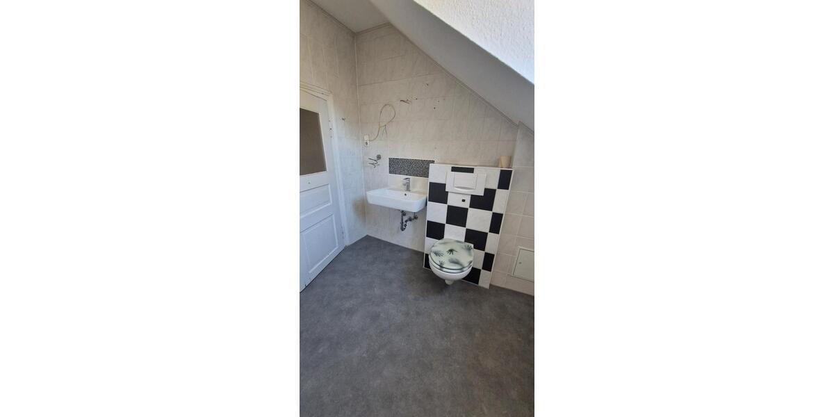 Dachgeschoßwohnung Höxter - 3 Zimmer, 90 m&sup2;, 675&euro; | Angebot:26022968