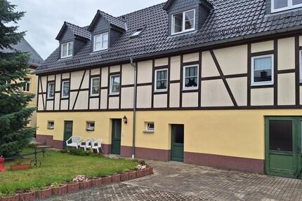 Wohnung Großschirma - 2 Zimmer, 43 m&sup2;, 260&euro; | Angebot:26384040