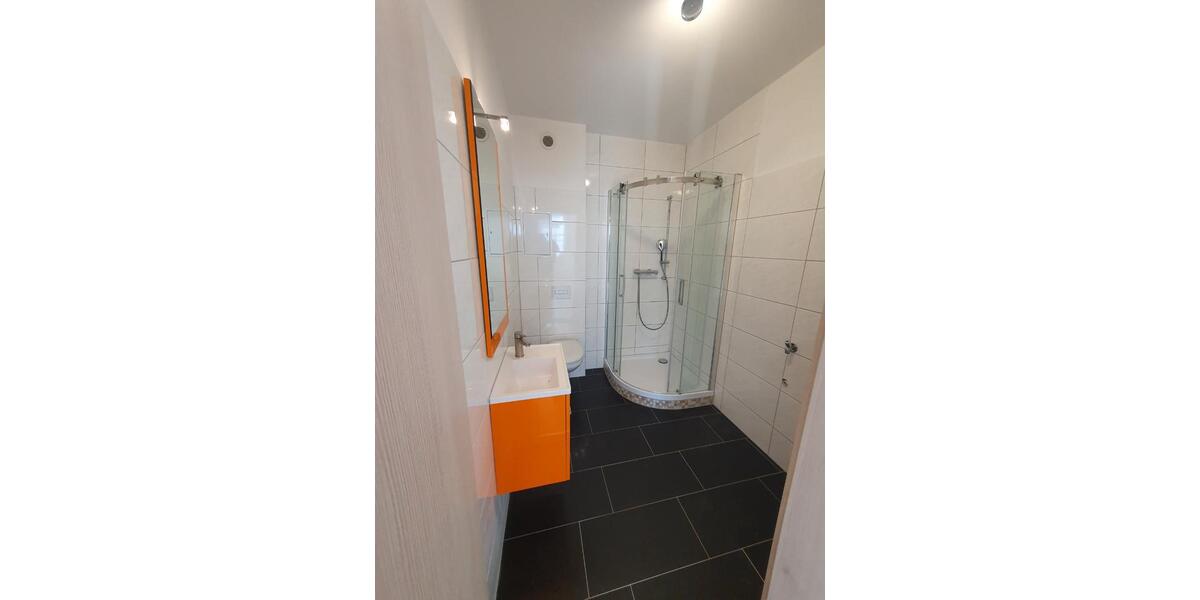 Etagenwohnung Eisenberg - 2 Zimmer, 76 m&sup2;, 570&euro; | Angebot:26197246