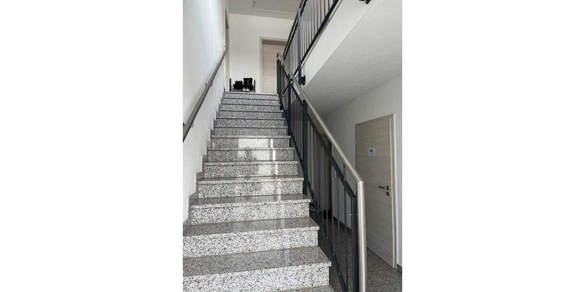 Etagenwohnung Bissingen - 4 Zimmer, 100 m&sup2;, 985&euro; | Angebot:26040564