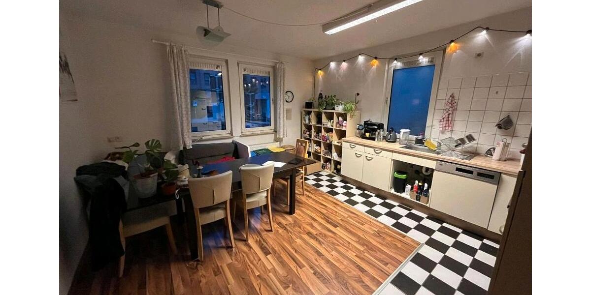 Wohnen auf Zeit Ludwigsburg - 8 Zimmer, 112 m&sup2;, 440&euro; | Angebot:25844022