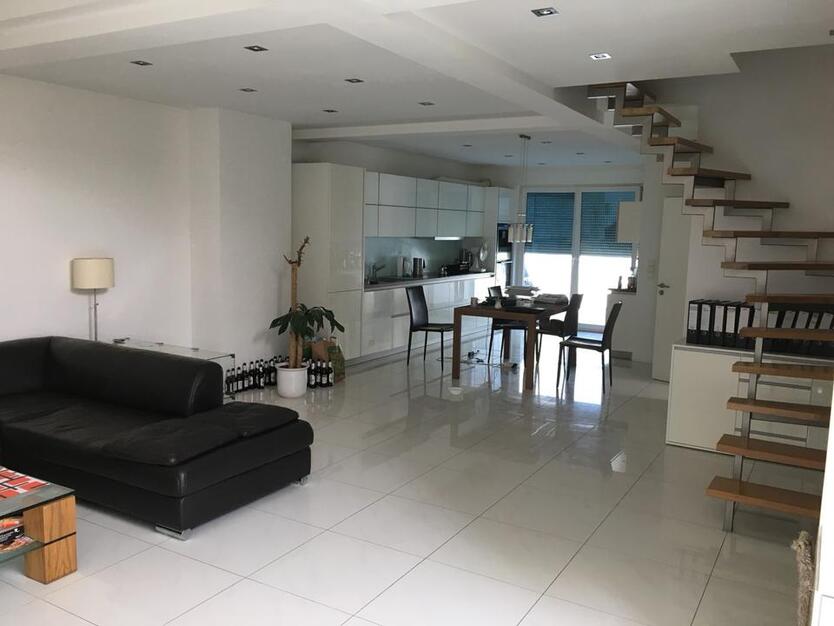 Exklusive Penthouse-Wohnung Mainzer Landstr. FFM