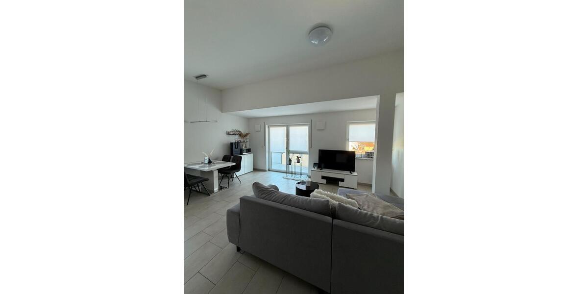 Dachgeschoßwohnung Deggendorf - 2 Zimmer, 59 m&sup2;, 650&euro; | Angebot:26090286