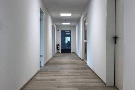 Gewerbeobjekt Erlangen Tennenlohe - 2 Zimmer, 40 m&sup2;, 450&euro; | Angebot:24821253