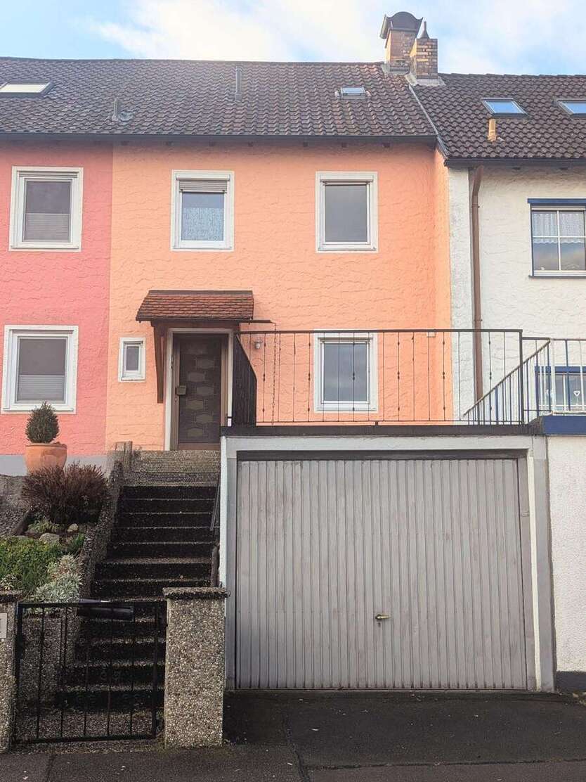 Haus zum Mieten in Kulmbach 1.050 € 104 m² 4 zimmer