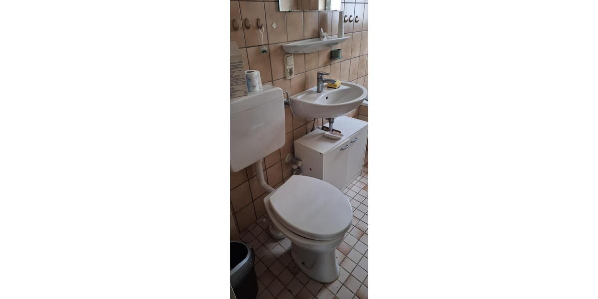 402.03 Schöne 1 ZKB Wohnung in der Katharinenstraße 12, 36103 Flieden. 2 zimmer