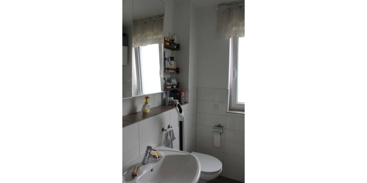 Etagenwohnung Neukirchen-Vluyn Neukirchen - 3 Zimmer, 101 m&sup2;, 1.200&euro; | Angebot:26703076