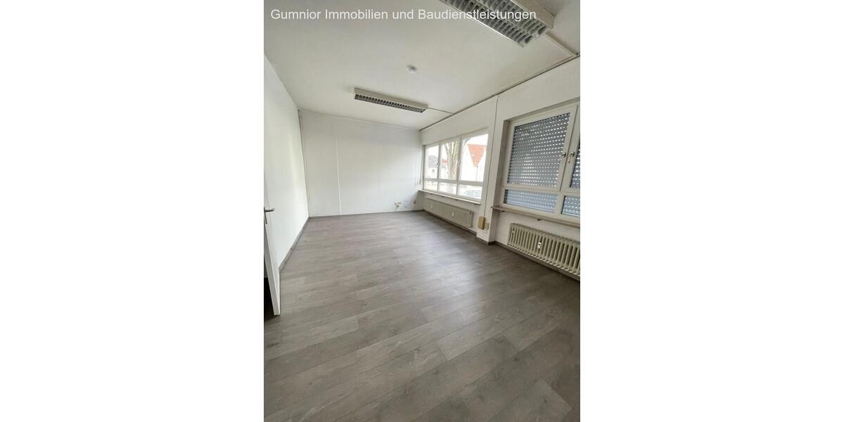 Erdgeschoßwohnung Neustadt an der Waldnaab - 4 Zimmer, 118 m&sup2;, 1.000&euro; | Angebot:24753437