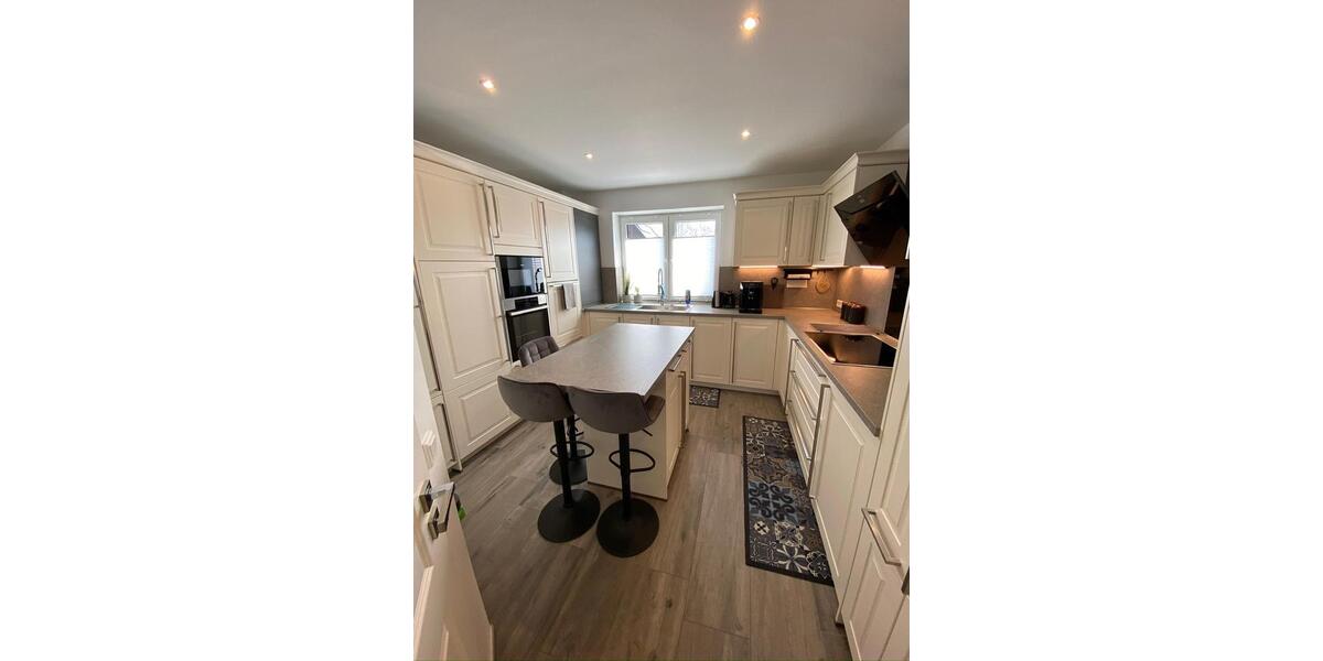 Einfamilienhaus Rheine - 7 Zimmer, 236 m&sup2;, 2.200&euro; | Angebot:26266276