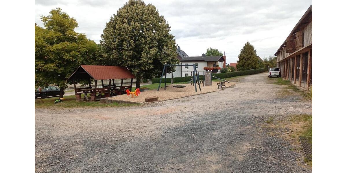 Dachgeschoßwohnung Kraftsdorf - 5 Zimmer, 138 m&sup2;, 950&euro; | Angebot:22184494