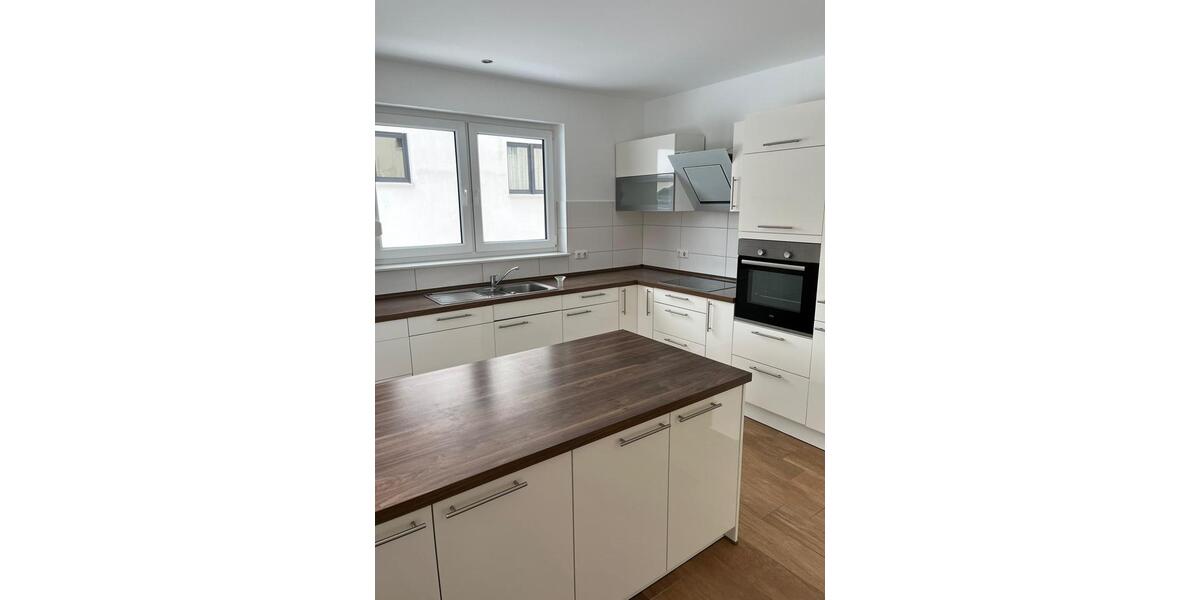 Etagenwohnung Bovenden - 4 Zimmer, 109 m&sup2;, 1.440&euro; | Angebot:26004691