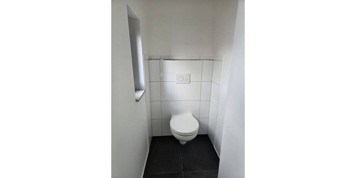 Etagenwohnung Eisenach - 2 Zimmer, 63 m&sup2;, 524&euro; | Angebot:26273422