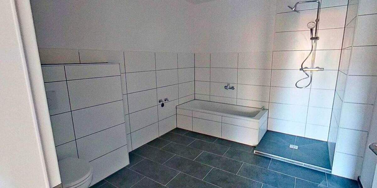 Zimmer Grafenhausen - 3 Zimmer, 81 m&sup2;, 858&euro; | Angebot:25674951