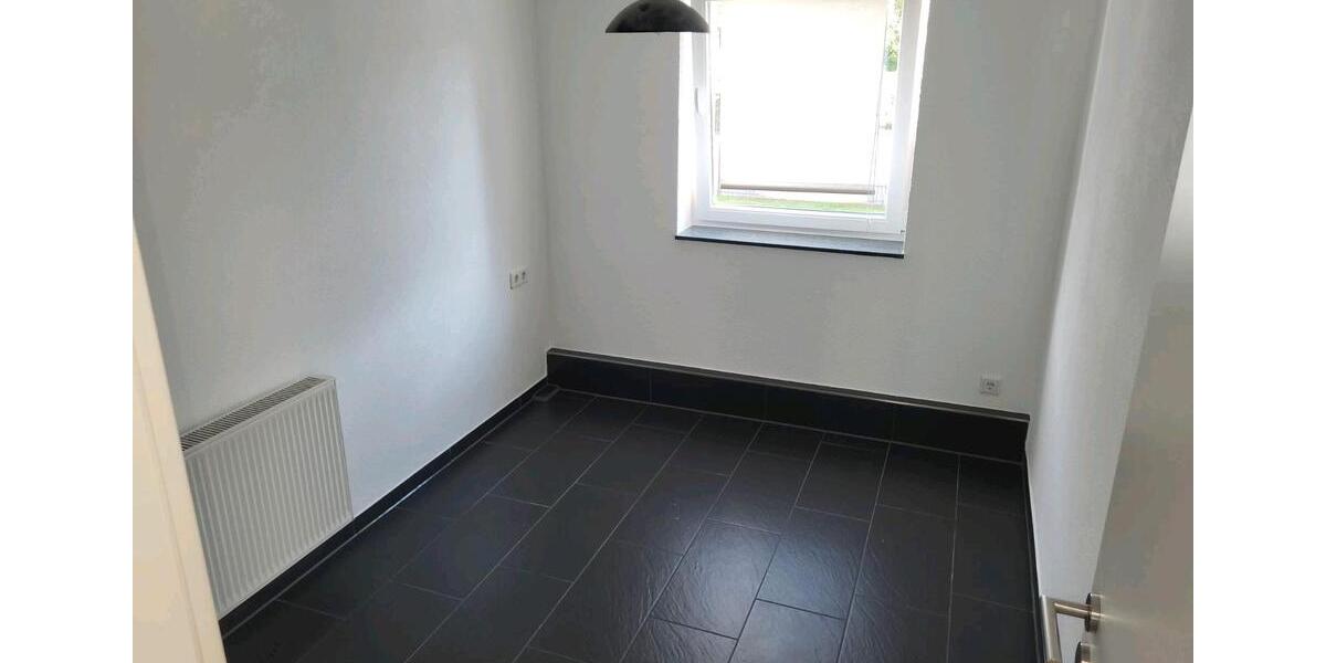 Renovierte 3 Zimmerwohnung 3 zimmer