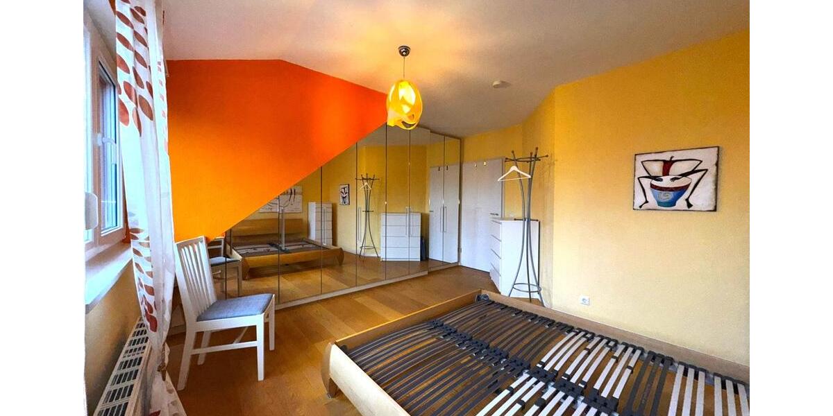 Dachgeschoßwohnung Wiesbaden Mainz-Kastel - 2 Zimmer, 65 m&sup2;, 1.150&euro; | Angebot:26381966